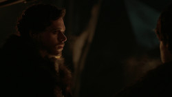 extant_GameOfThrones_2x01-TheNorthRemembers_4360