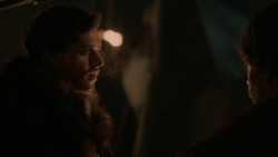 extant_GameOfThrones_2x01-TheNorthRemembers_4366