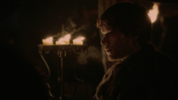 extant_GameOfThrones_2x01-TheNorthRemembers_4377