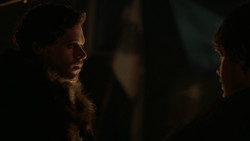 extant_GameOfThrones_2x01-TheNorthRemembers_4382
