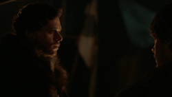 extant_GameOfThrones_2x01-TheNorthRemembers_4385