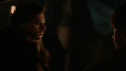 extant_GameOfThrones_2x01-TheNorthRemembers_4386
