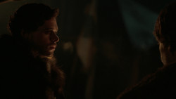 extant_GameOfThrones_2x01-TheNorthRemembers_4392