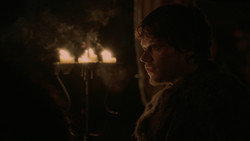 extant_GameOfThrones_2x01-TheNorthRemembers_4398