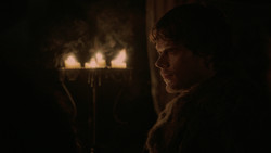 extant_GameOfThrones_2x01-TheNorthRemembers_4402
