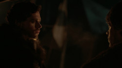 extant_GameOfThrones_2x01-TheNorthRemembers_4412