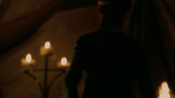 extant_GameOfThrones_2x01-TheNorthRemembers_4432