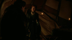 extant_GameOfThrones_2x01-TheNorthRemembers_4447