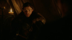 extant_GameOfThrones_2x01-TheNorthRemembers_4468
