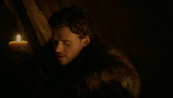extant_GameOfThrones_2x01-TheNorthRemembers_4481