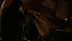 extant_GameOfThrones_2x01-TheNorthRemembers_4489