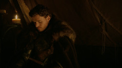 extant_GameOfThrones_2x01-TheNorthRemembers_4494