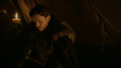 extant_GameOfThrones_2x01-TheNorthRemembers_4495