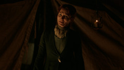 extant_GameOfThrones_2x01-TheNorthRemembers_4501