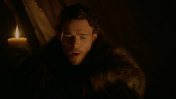 extant_GameOfThrones_2x01-TheNorthRemembers_4508