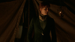 extant_GameOfThrones_2x01-TheNorthRemembers_4519