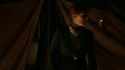 extant_GameOfThrones_2x01-TheNorthRemembers_4527
