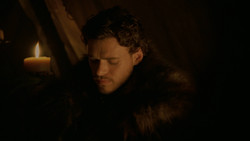 extant_GameOfThrones_2x01-TheNorthRemembers_4538