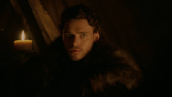 extant_GameOfThrones_2x01-TheNorthRemembers_4548