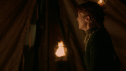 extant_GameOfThrones_2x01-TheNorthRemembers_4579