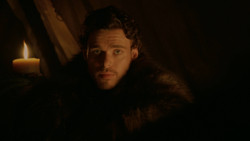 extant_GameOfThrones_2x01-TheNorthRemembers_4585