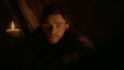 extant_GameOfThrones_2x01-TheNorthRemembers_4586
