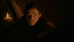 extant_GameOfThrones_2x01-TheNorthRemembers_4587