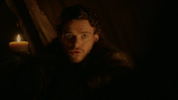 extant_GameOfThrones_2x01-TheNorthRemembers_4591