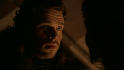extant_GameOfThrones_2x01-TheNorthRemembers_4656
