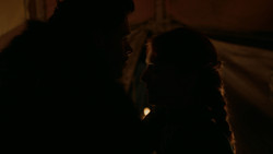 extant_GameOfThrones_2x01-TheNorthRemembers_4664