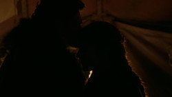 extant_GameOfThrones_2x01-TheNorthRemembers_4668
