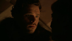 extant_GameOfThrones_2x01-TheNorthRemembers_4702