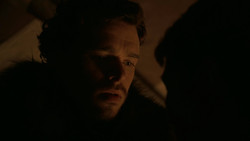 extant_GameOfThrones_2x01-TheNorthRemembers_4713