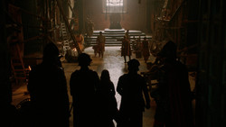 extant_GameOfThrones_2x01-TheNorthRemembers_4743