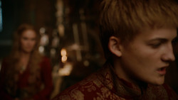extant_GameOfThrones_2x01-TheNorthRemembers_4841