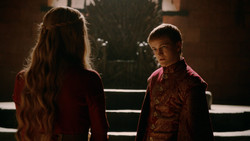 extant_GameOfThrones_2x01-TheNorthRemembers_4895