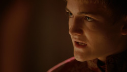extant_GameOfThrones_2x01-TheNorthRemembers_4970