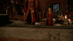 extant_GameOfThrones_2x01-TheNorthRemembers_4989
