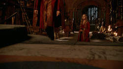 extant_GameOfThrones_2x01-TheNorthRemembers_4991