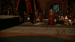 extant_GameOfThrones_2x01-TheNorthRemembers_4992