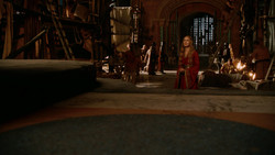 extant_GameOfThrones_2x01-TheNorthRemembers_4996