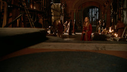 extant_GameOfThrones_2x01-TheNorthRemembers_4997