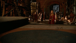 extant_GameOfThrones_2x01-TheNorthRemembers_4998