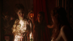 extant_GameOfThrones_2x01-TheNorthRemembers_5013