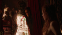 extant_GameOfThrones_2x01-TheNorthRemembers_5040
