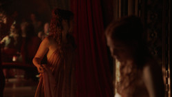 extant_GameOfThrones_2x01-TheNorthRemembers_5044