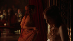extant_GameOfThrones_2x01-TheNorthRemembers_5045