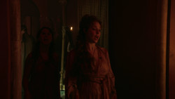 extant_GameOfThrones_2x01-TheNorthRemembers_5062