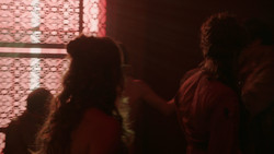 extant_GameOfThrones_2x01-TheNorthRemembers_5073