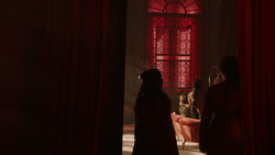 extant_GameOfThrones_2x01-TheNorthRemembers_5080